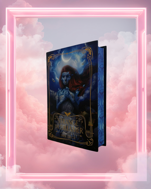 Strange the Dreamer by Laini Taylor